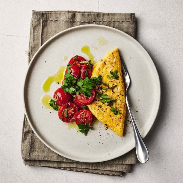 Tortilla Sencilla con Hierbas y Tomate