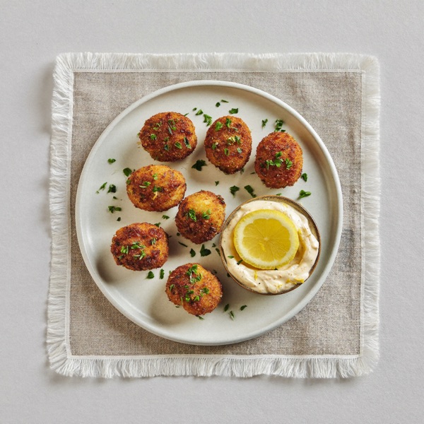 Kabeljau-Kroketten-Häppchen mit Zitronen-Aioli