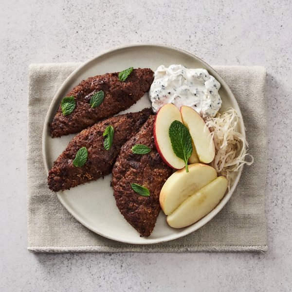 Bocaditos de Kofta de Cordero Especiados AIP con Yogur de Coco y Manzana