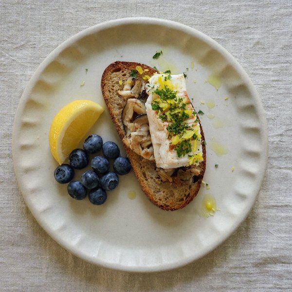 Bocado Antiinflamatorio de Bacalao Desmenuzado con Shiitake, Jengibre y Arándano